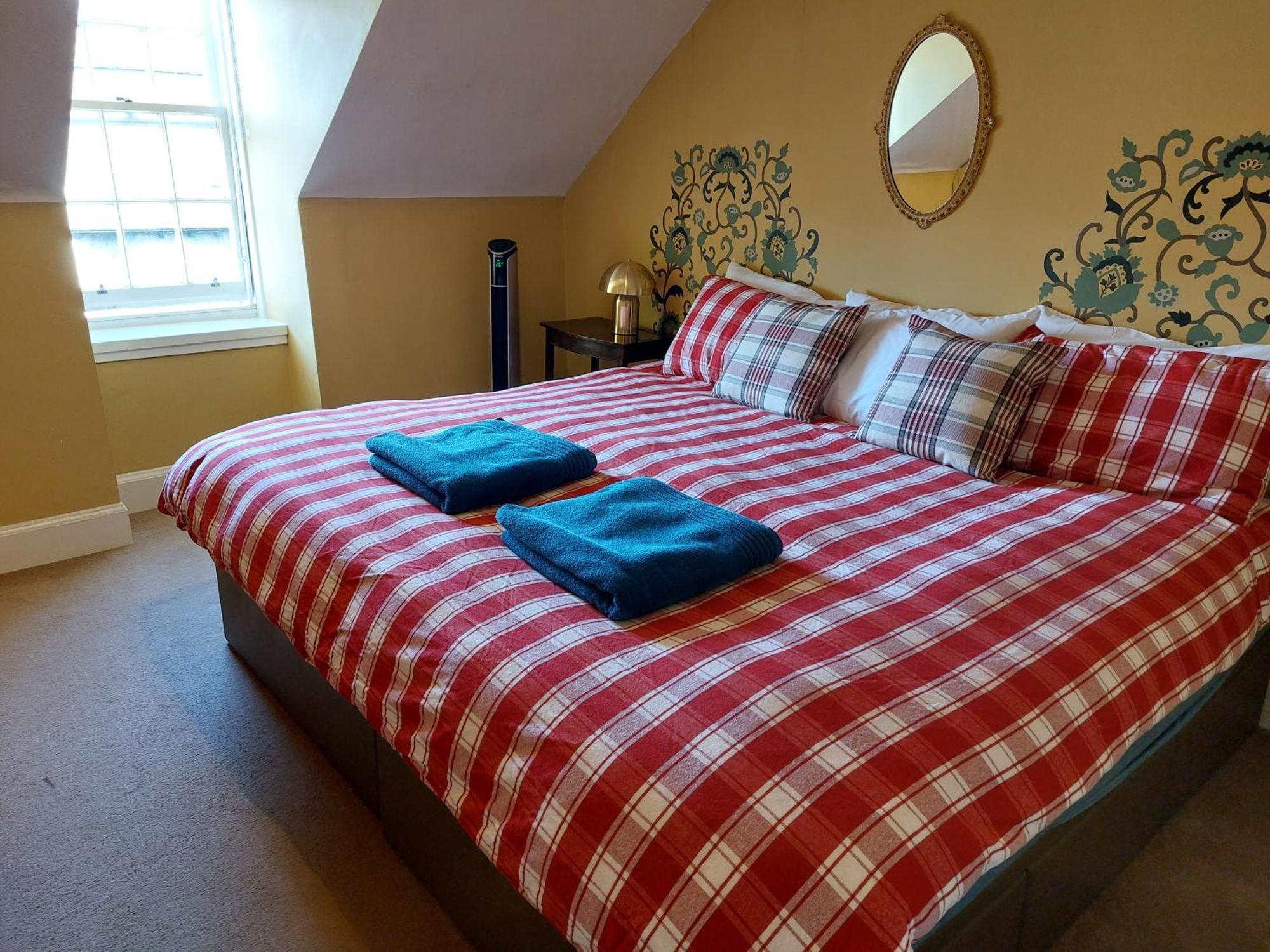 Stunning 5Br Royal Mile Penthouse Apartment Edinburgh Luaran gambar